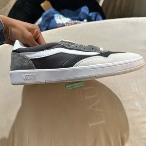 NWT Vans